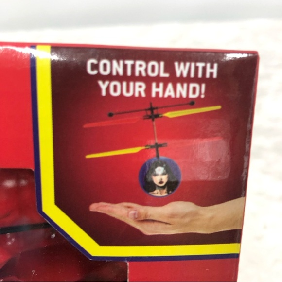 World tech toys Wonder Woman flying ufo ball helicopter - Picture 3 of 5